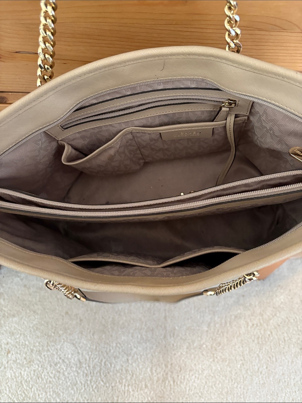 Michael Kors Cream Saffiano Leather Chain-Handle Tote - Picture 2 of 4